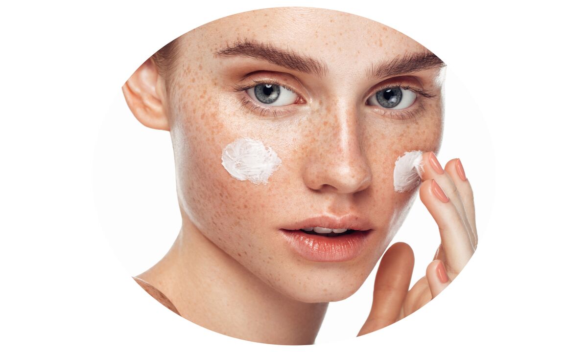 How to properly apply anti-wrinkle cream Coralift to the skin